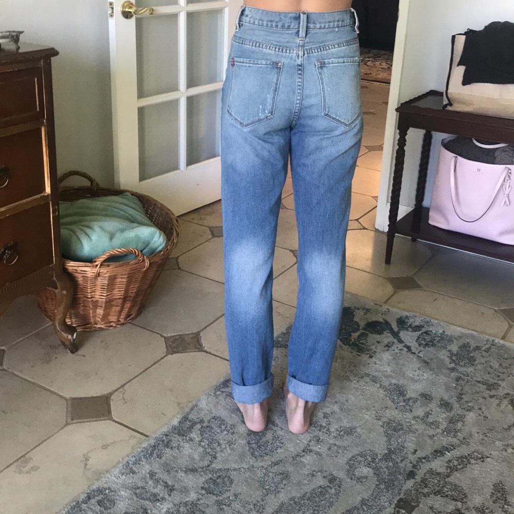 BDG Mom Jeans in the Vintage wash size 24